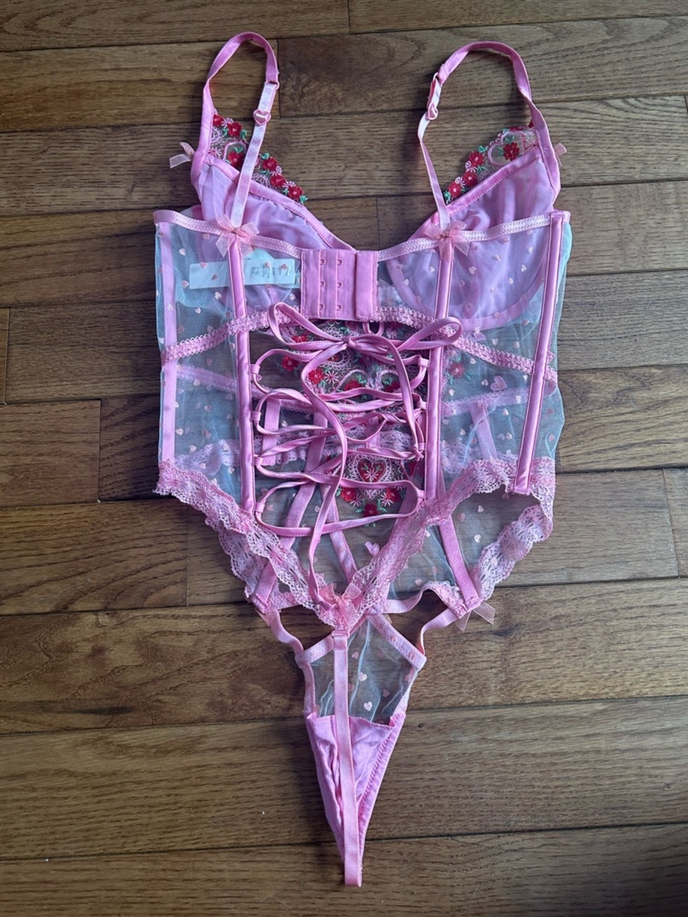 For love & lemons whimsical garden teddy - Picture 4 of 13